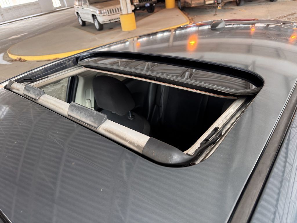 2012 Nissan Juke Image 3