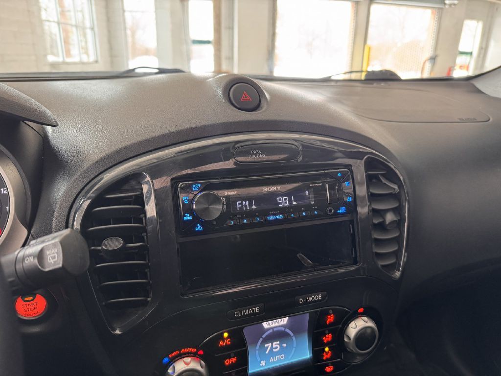 2012 Nissan Juke Image 18