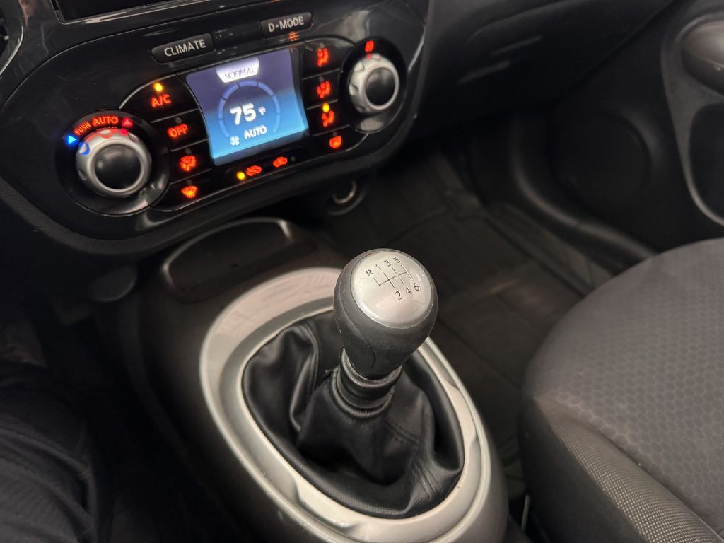 2012 Nissan Juke Image 20