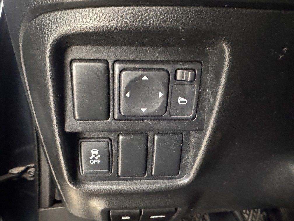 2012 Nissan Juke Image 25