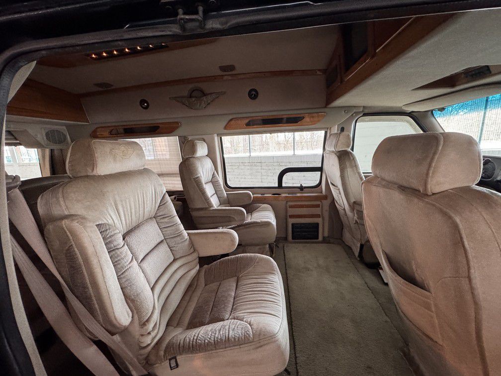 1998 Ford Econoline Image 11