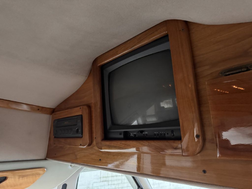 1998 Ford Econoline Image 12