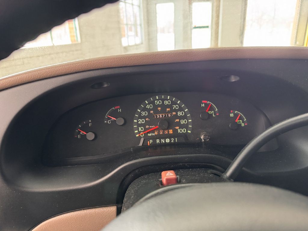 1998 Ford Econoline Image 18