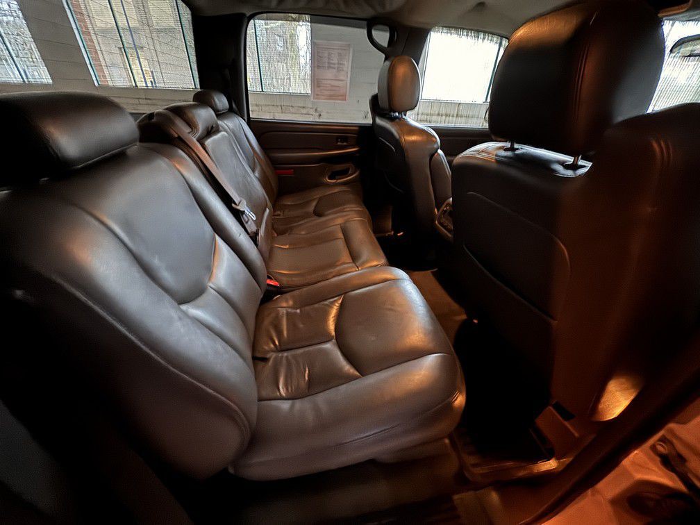 2005 Chevrolet Silverado 1500 Image 12