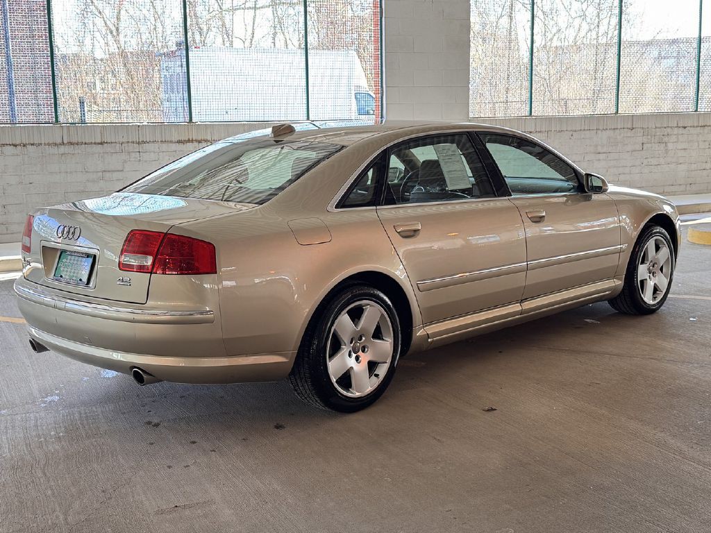 2004 Audi A8 Image 7