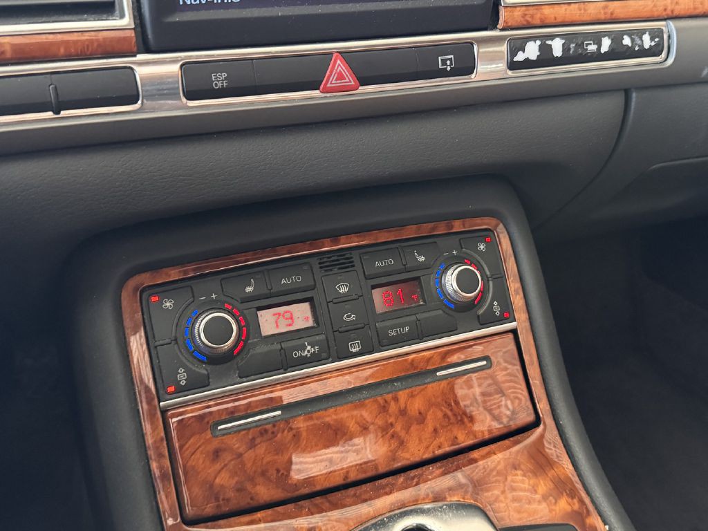 2004 Audi A8 Image 20
