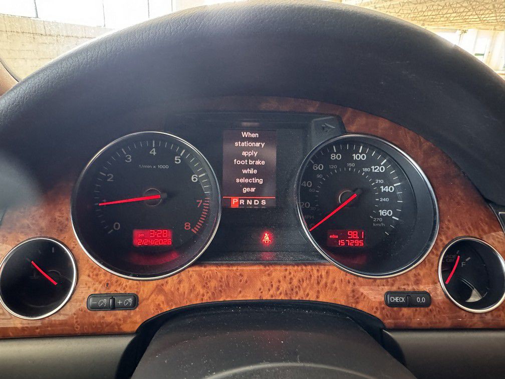 2004 Audi A8 Image 23