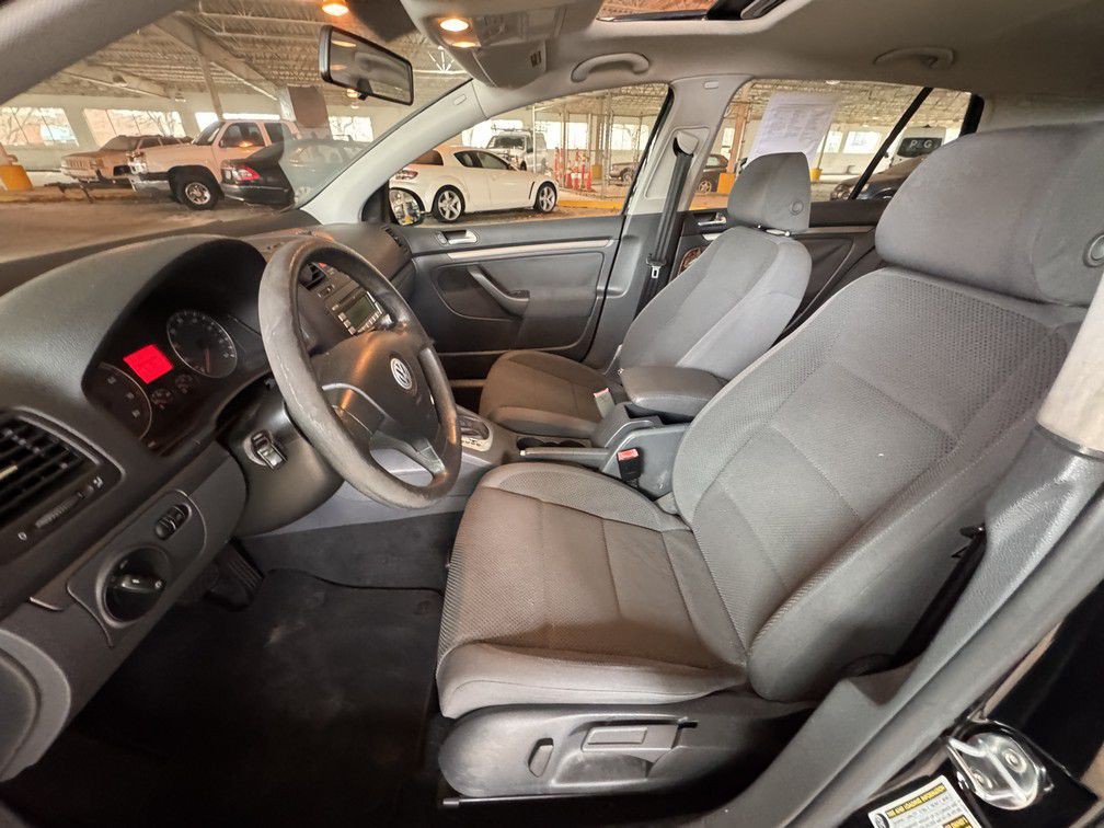 2007 Volkswagen Rabbit Image 11