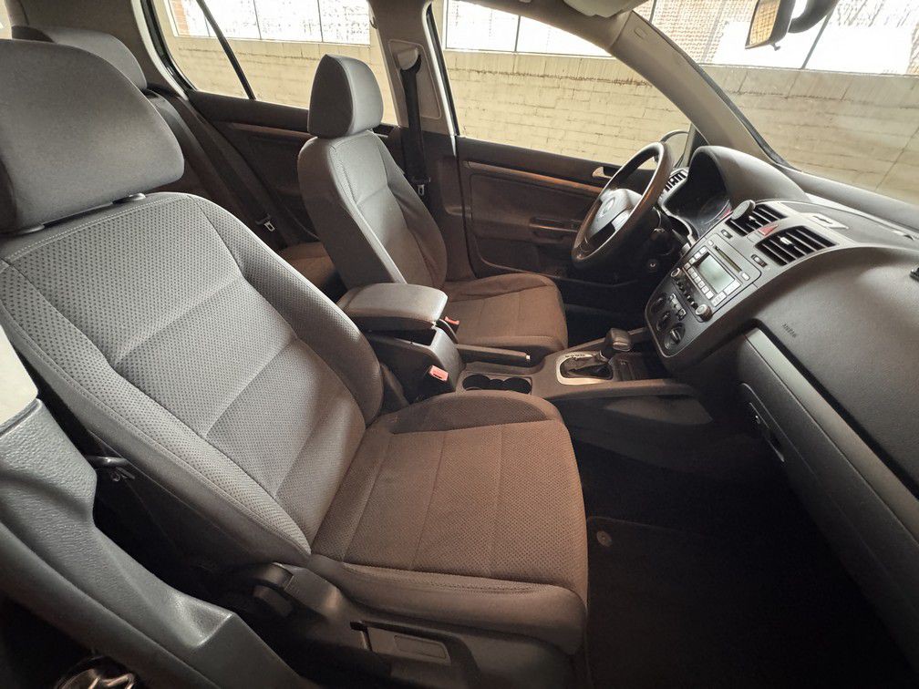 2007 Volkswagen Rabbit Image 15