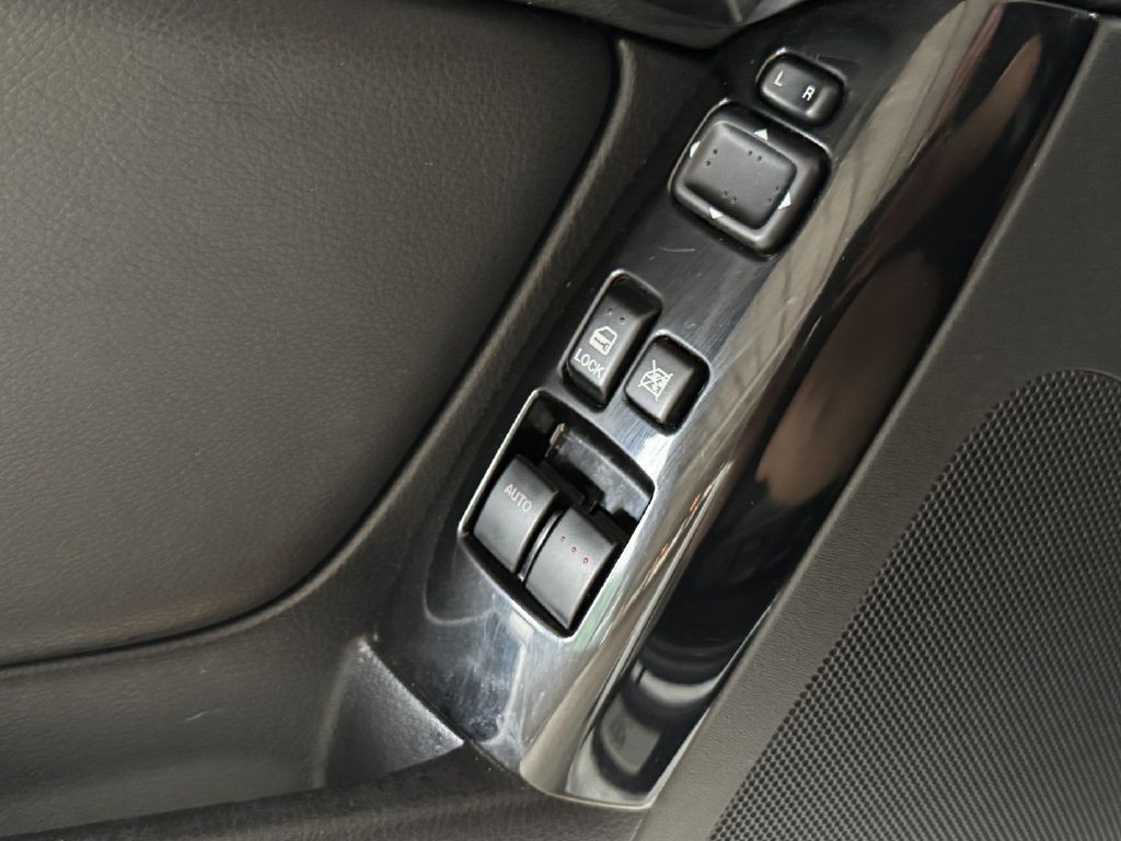 2005 Mazda RX-8 Image 21