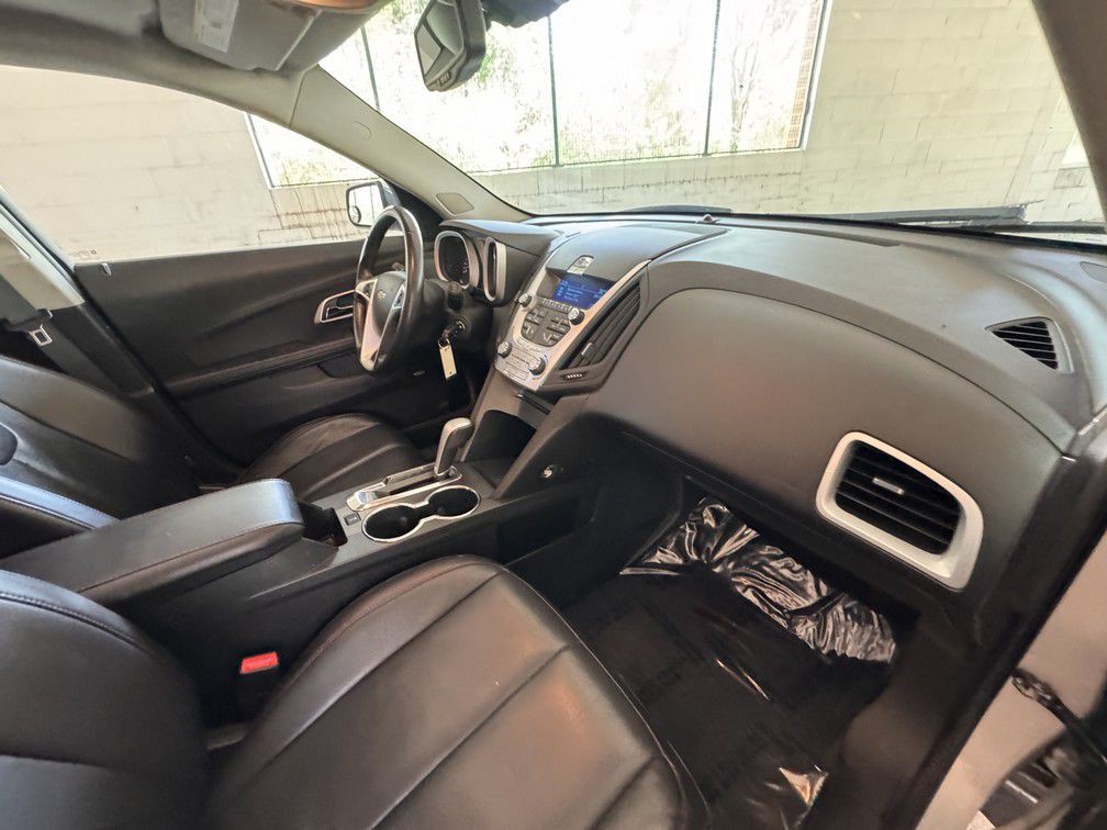 2010 Chevrolet Equinox Image 16