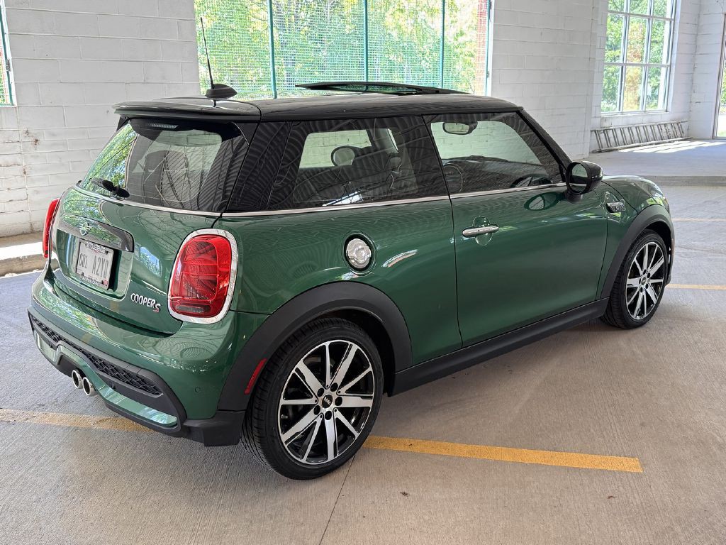 2023 MINI Cooper Image 7