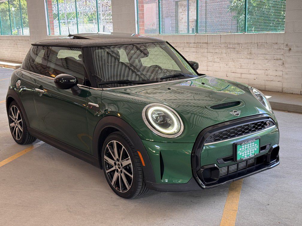 2023 MINI Cooper Image 9