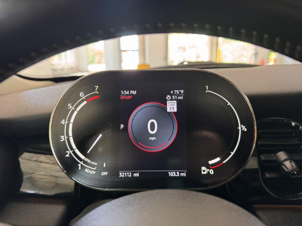 2023 MINI Cooper Image 18