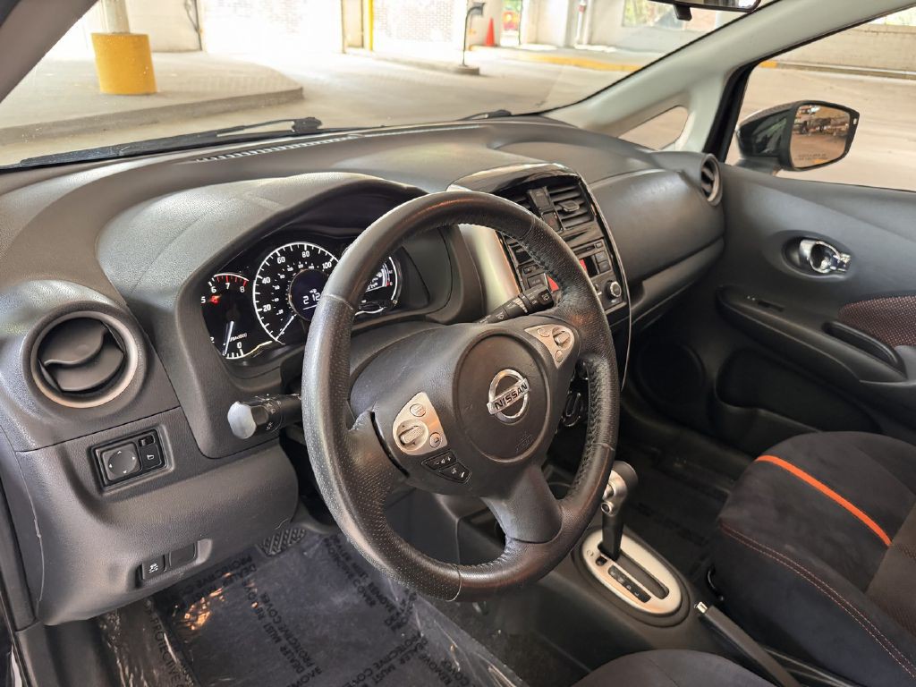 2015 Nissan Versa Image 9