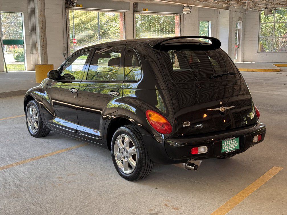 2005 Chrysler PT Cruiser Image 4