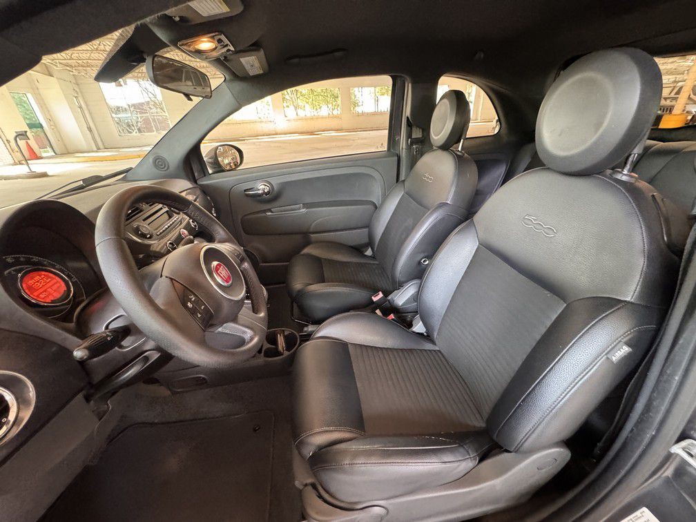 2014 FIAT 500 Image 10