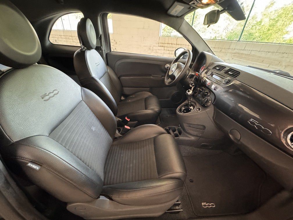 2014 FIAT 500 Image 13