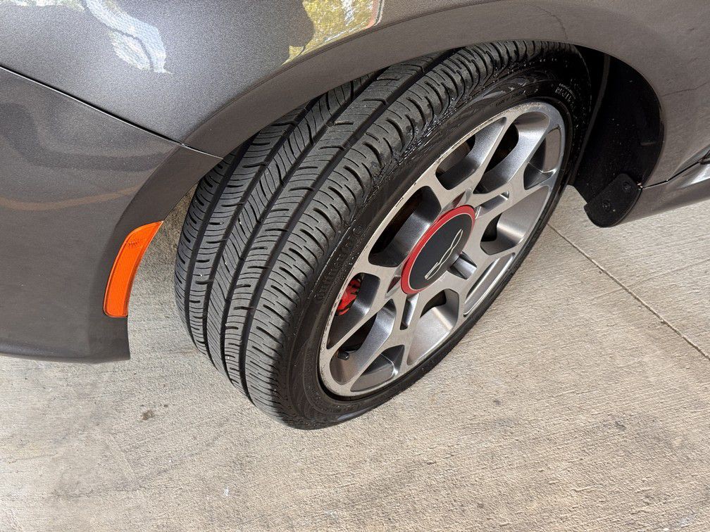 2014 FIAT 500 Image 22