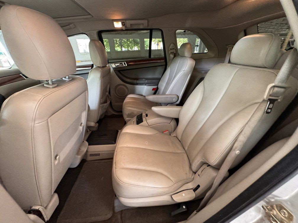 2006 Chrysler Pacifica Image 12