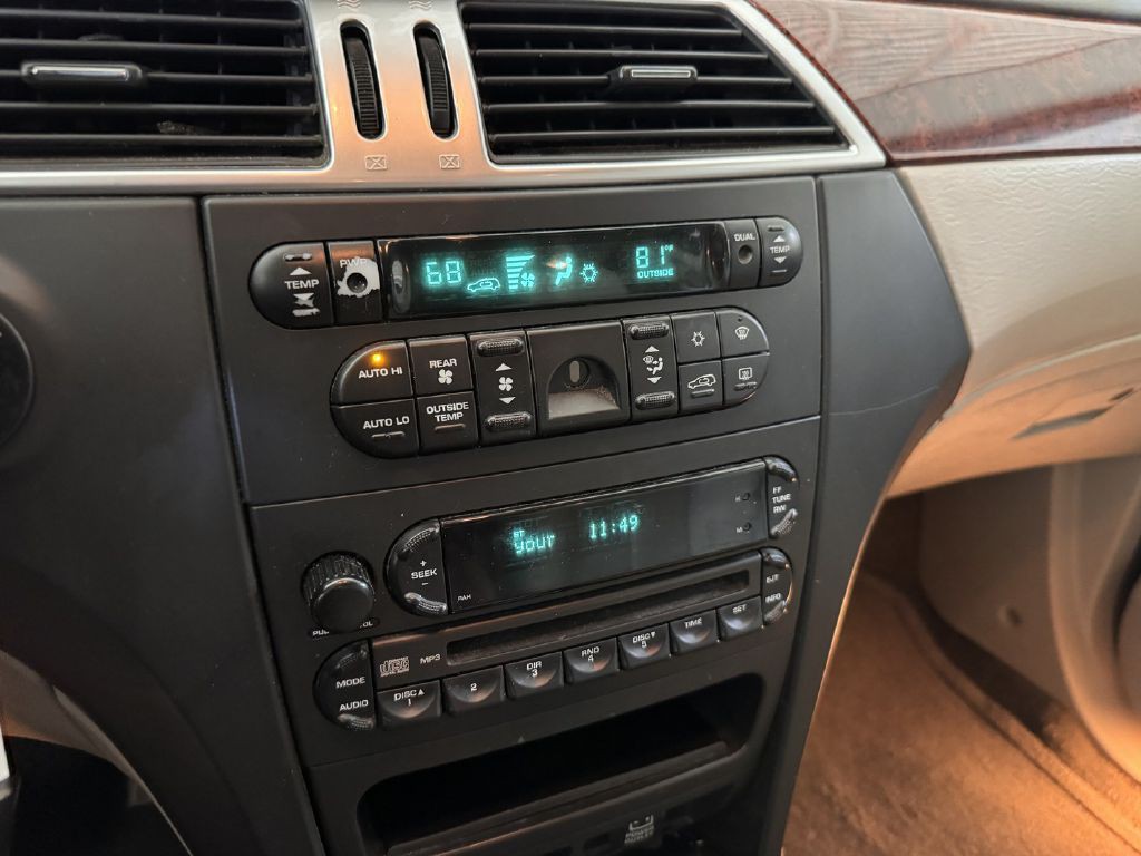 2006 Chrysler Pacifica Image 18