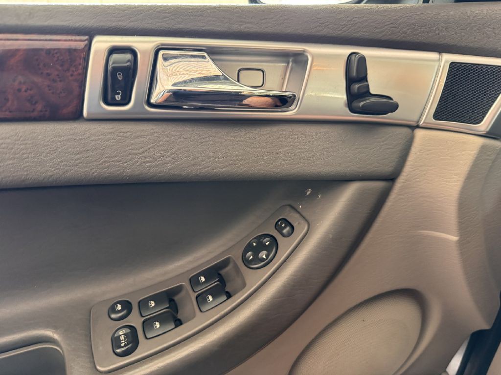 2006 Chrysler Pacifica Image 21