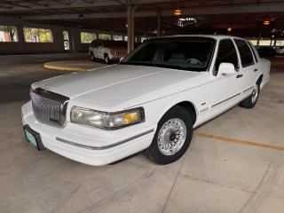 Image for 1996 Lincoln Town Car Executive ID: 7742863