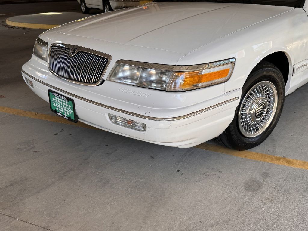 1996 Mercury Grand Marquis Image 2
