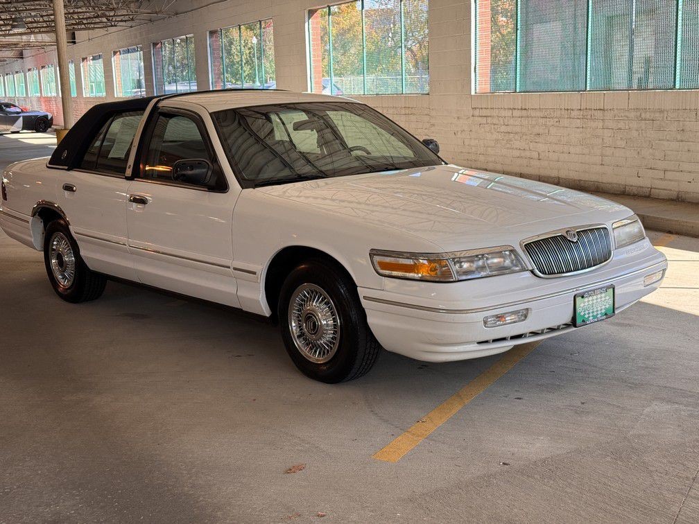 1996 Mercury Grand Marquis Image 8
