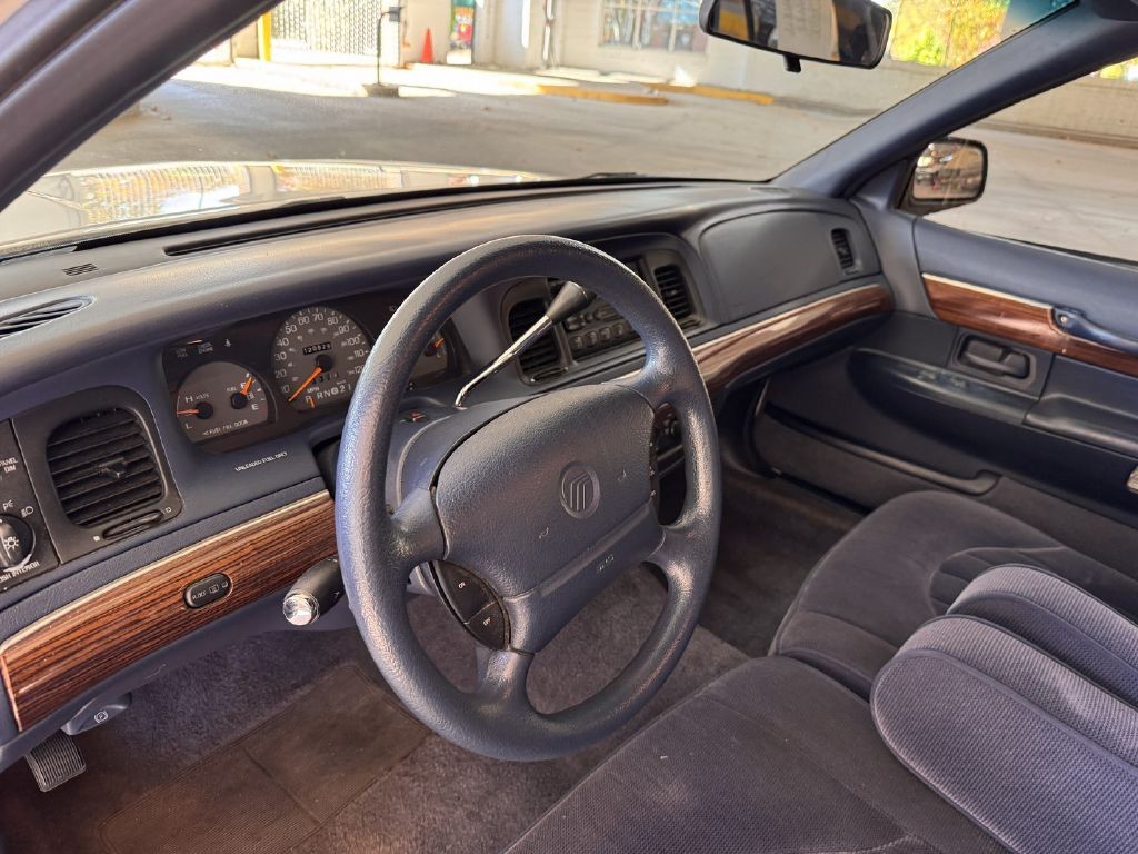 1996 Mercury Grand Marquis Image 9