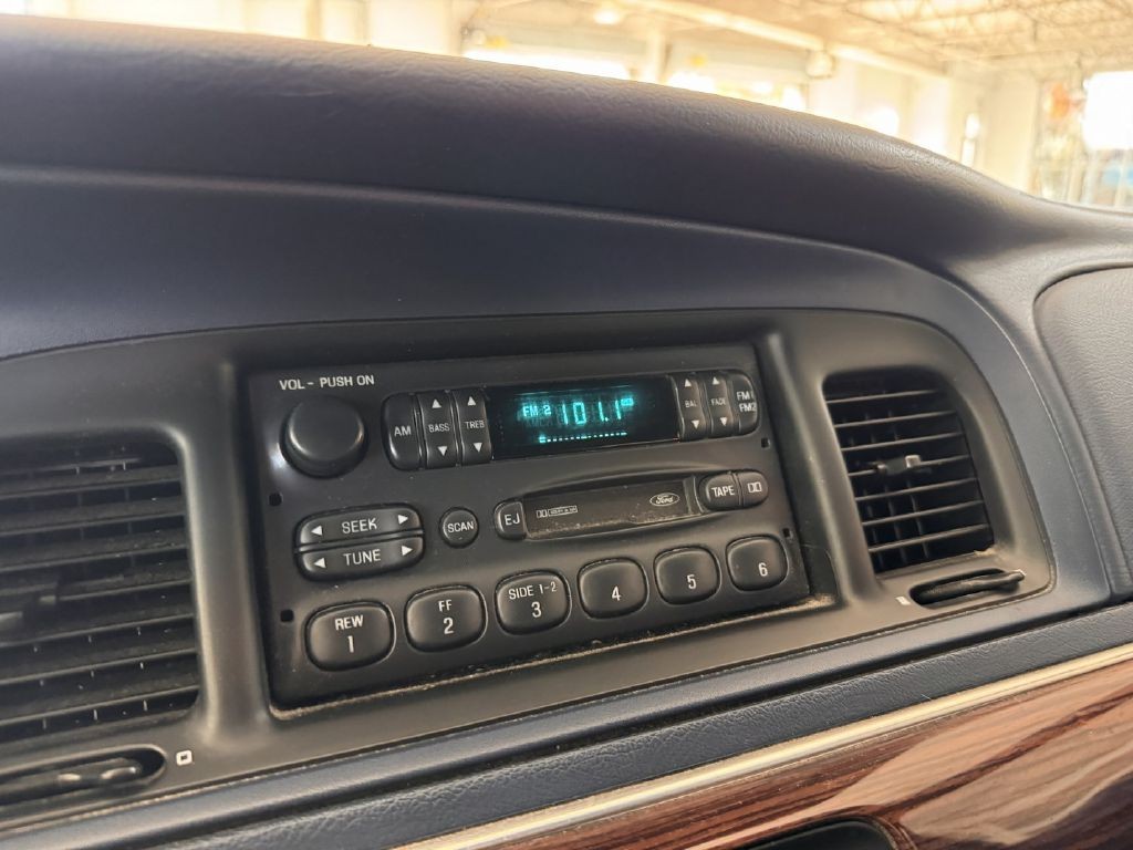 1996 Mercury Grand Marquis Image 17