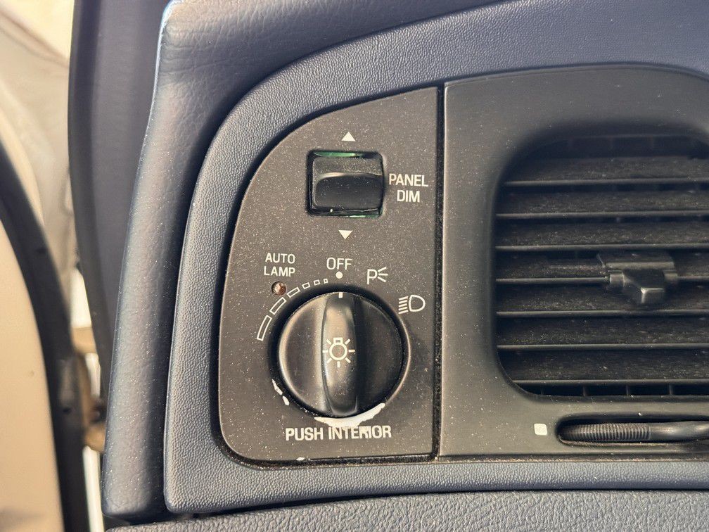 1996 Mercury Grand Marquis Image 20