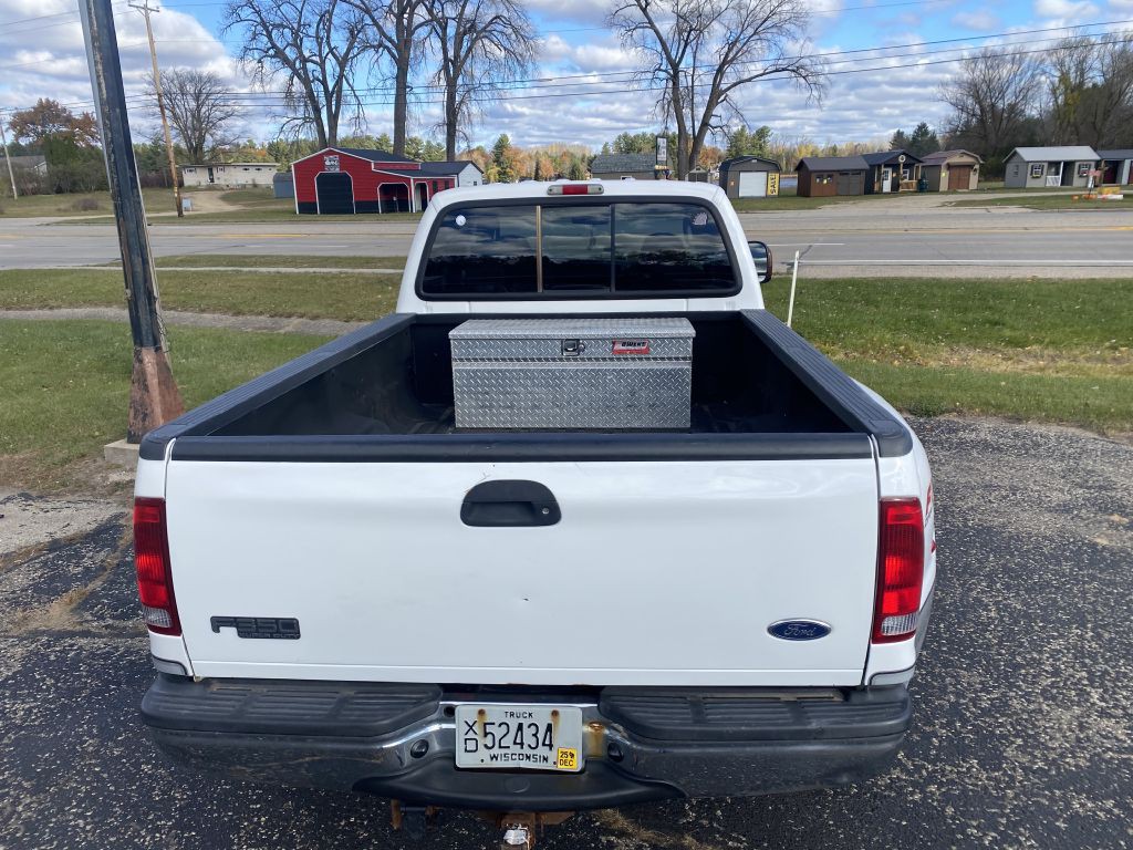 2004 Ford F-350 Image 5