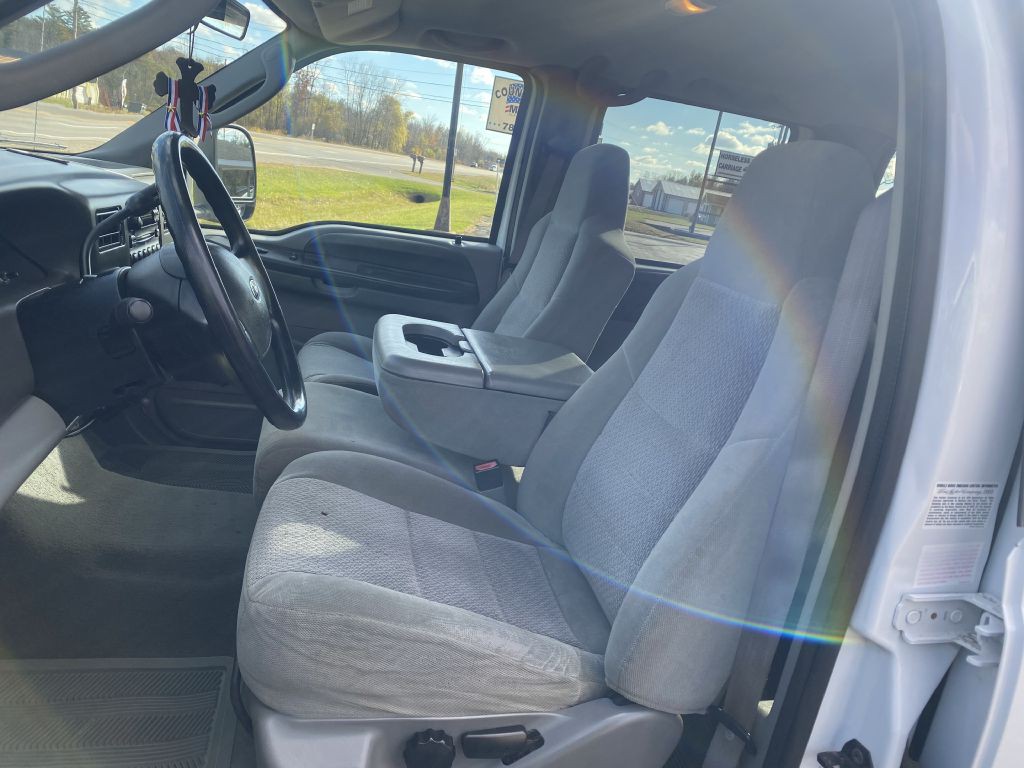 2004 Ford F-350 Image 13
