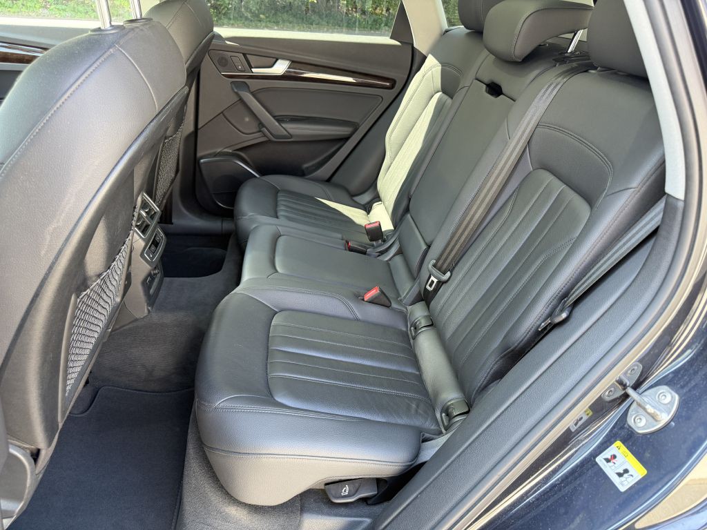 2019 Audi Q5 Image 11