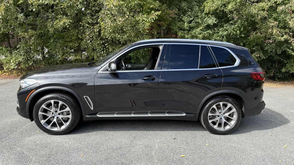 2019 BMW X5 Image 2