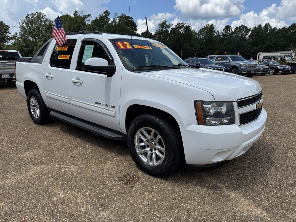 2012 Chevrolet Avalanche Image 6
