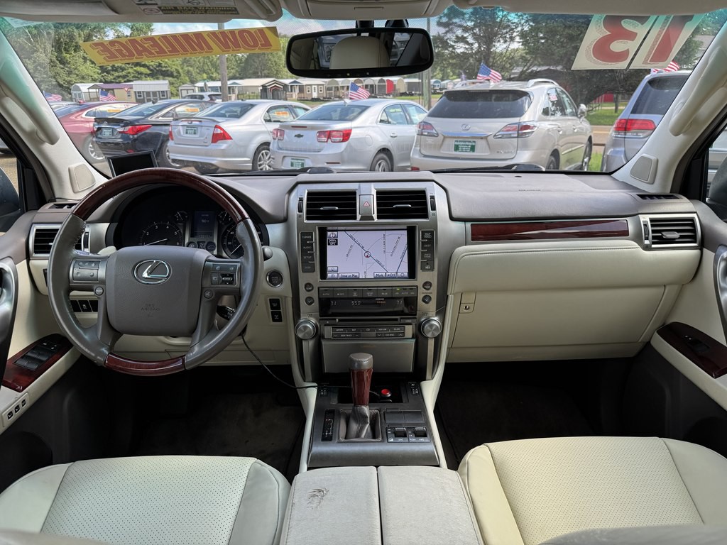 2013 Lexus GX 460 Image 11