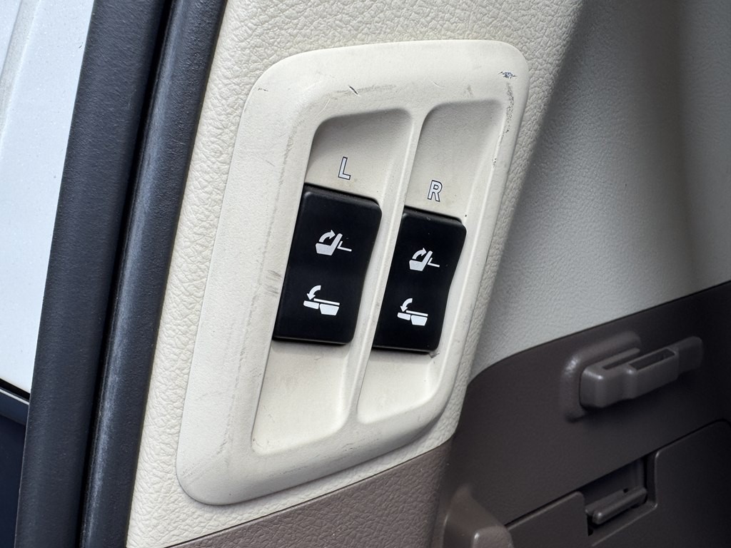 2013 Lexus GX 460 Image 27