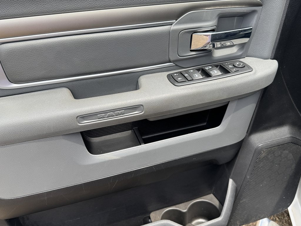 2016 RAM 1500 Image 7