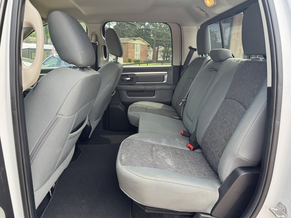 2016 RAM 1500 Image 19