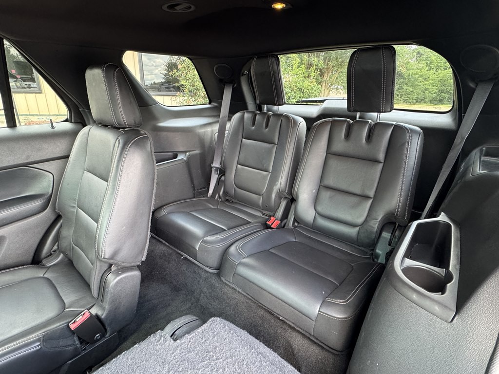 2015 Ford Explorer Image 15