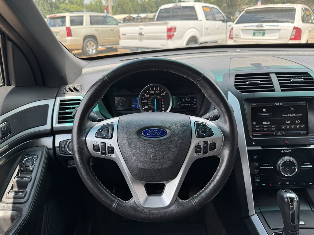 2015 Ford Explorer Image 22