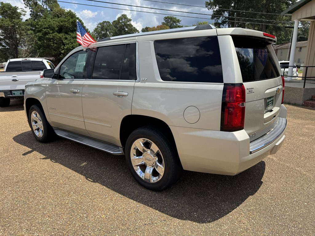2015 Chevrolet Tahoe Image 3