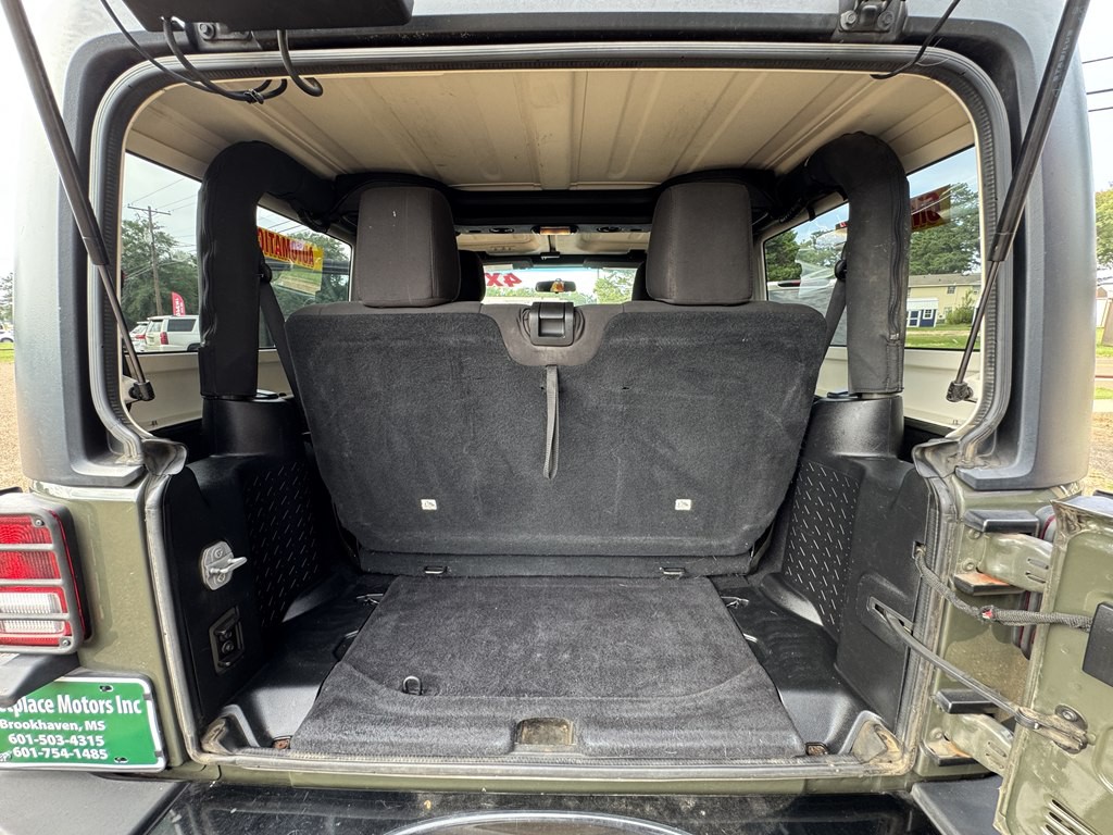 2015 Jeep Wrangler Image 13