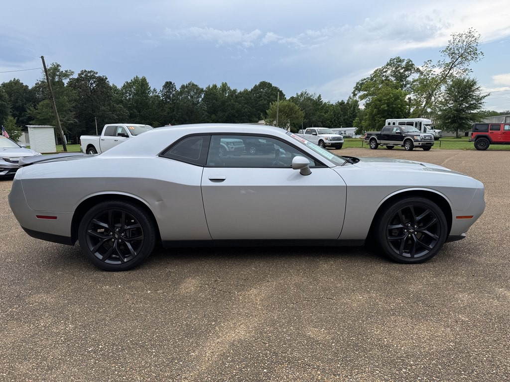 2020 Dodge Challenger Image 5