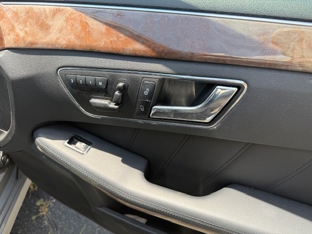 2011 Mercedes-Benz E-Class Image 10