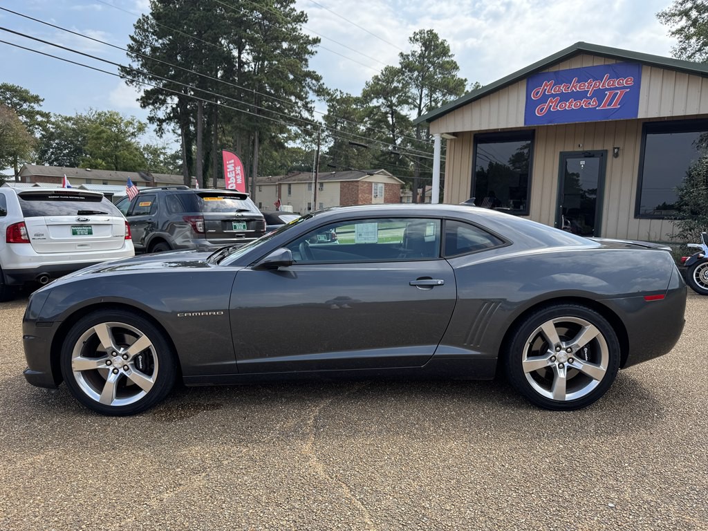2010 Chevrolet Camaro Image 2