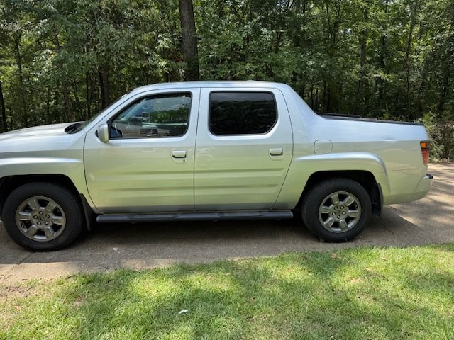 2006 Honda Ridgeline Image 2