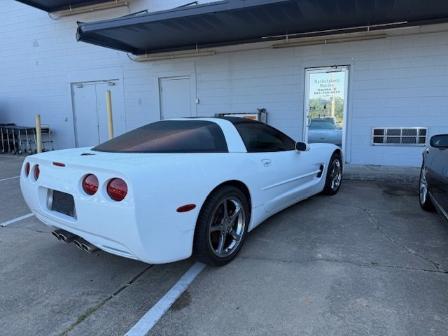 1999 Chevrolet Corvette Image 3